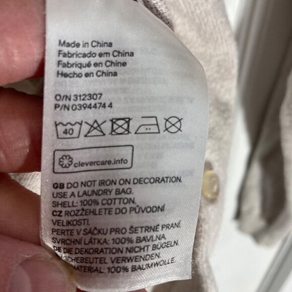 H&M Cardigan with sequence sweater size - Picture 6 of 7